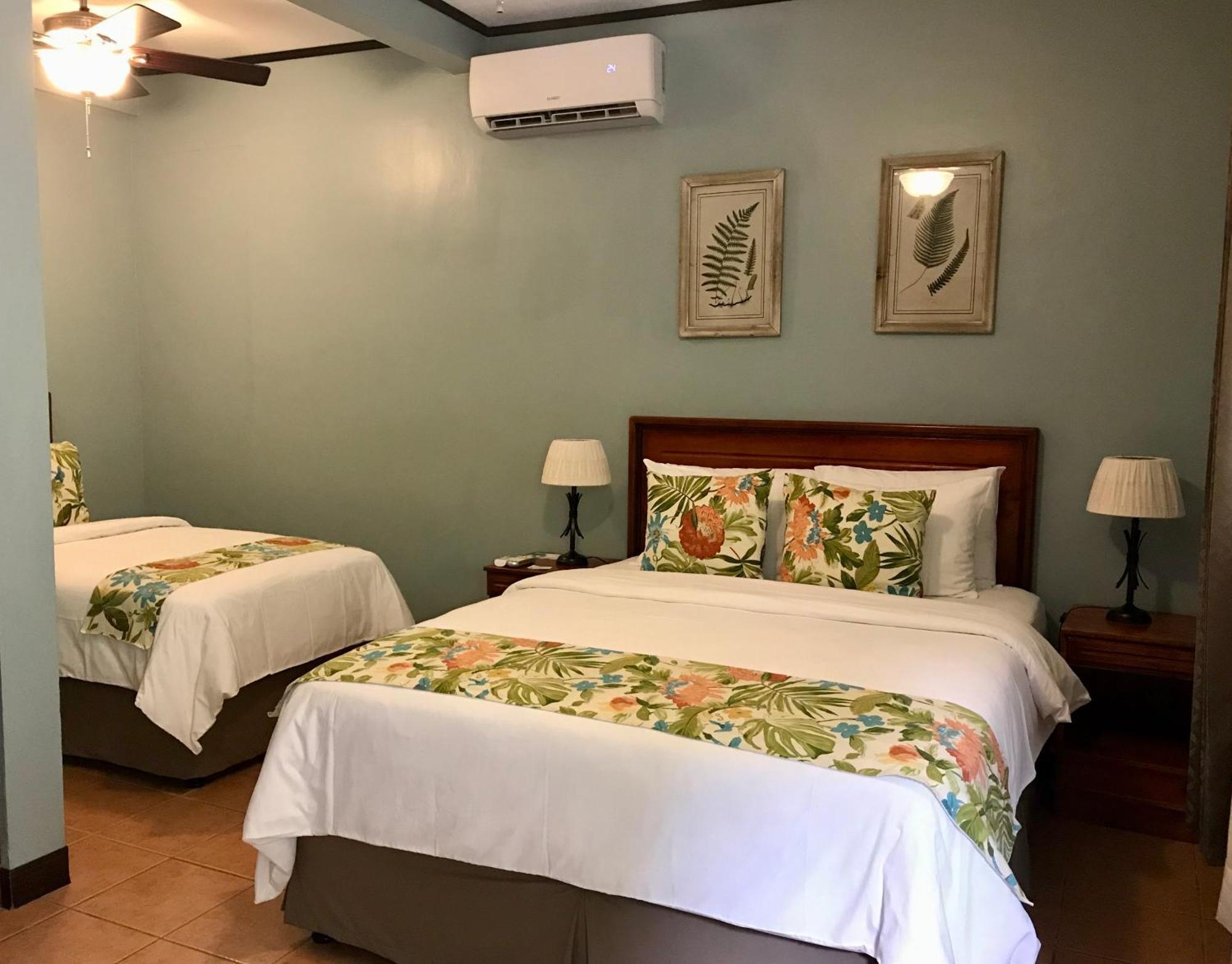 Hotel Playa Espadilla Manuel Antonio Bagian luar foto