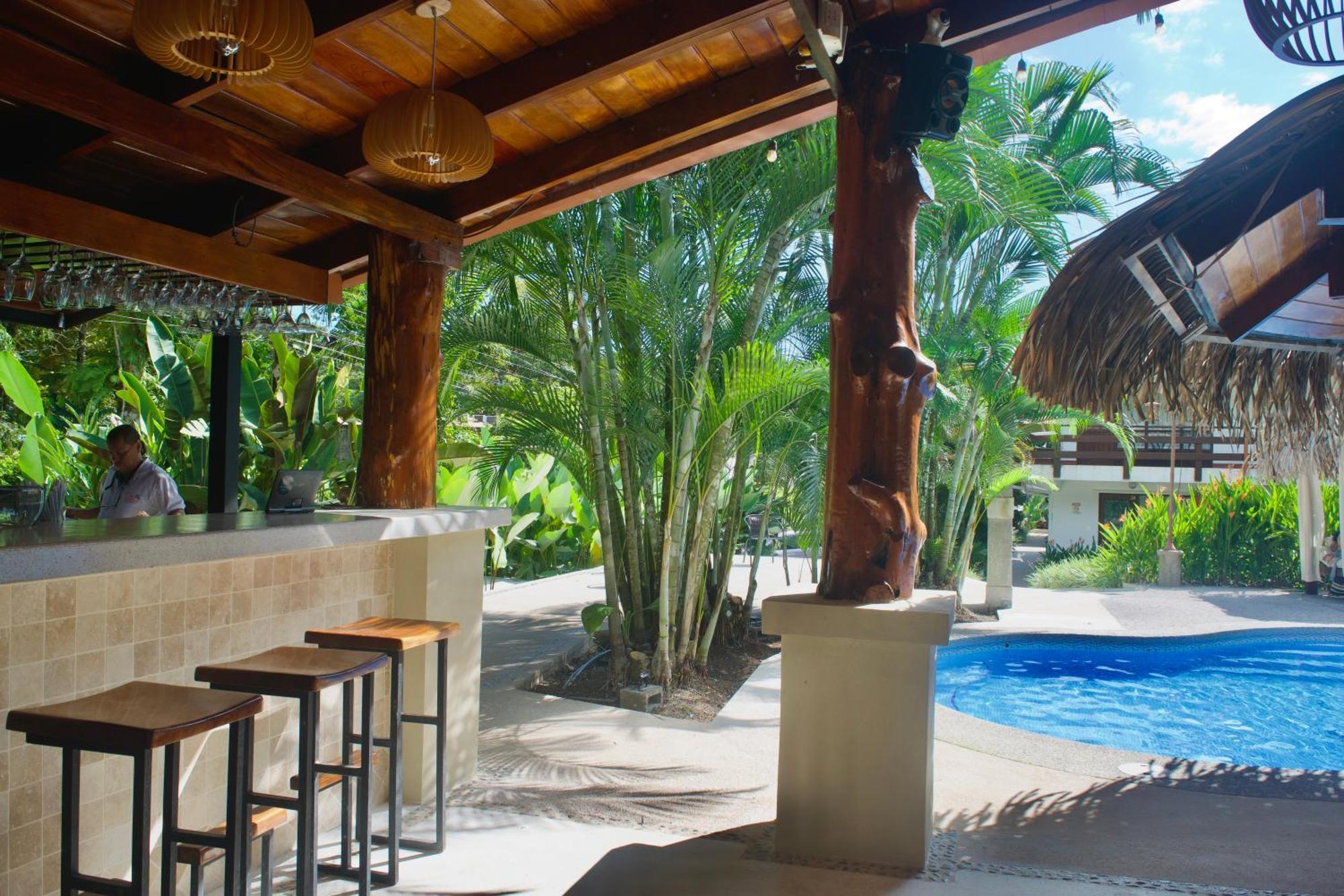 Hotel Playa Espadilla Manuel Antonio Bagian luar foto