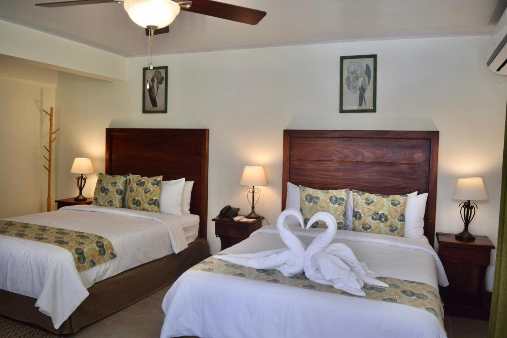 Hotel Playa Espadilla Manuel Antonio Bagian luar foto